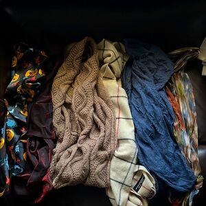 Women’s Scarves - Lot of 6